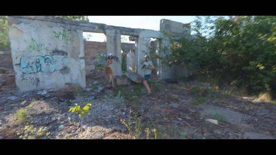 Hunt4k. crazy russian hooker doesn’t care about her bf and pounded a stranger in public - sexu.com - Russia