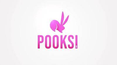 Aubrey E Loves Finger Fucking That Sweet Pussy Slit! - hotmovs.com