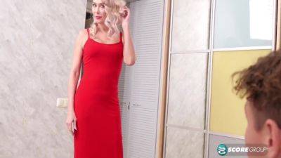 Stepmom Malusha, 52, Is Very Passionate About Cock. She Proves - hotmovs.com