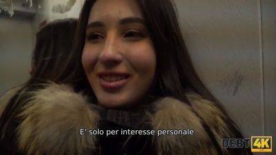 Debt4k. se le piacciono le auto nuove, dovrebbe anche succhiare il cazzo del collezionista - sexu.com - Russia