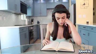 Older Dilf Likes To Bang Her - Summer Renee - hotmovs.com