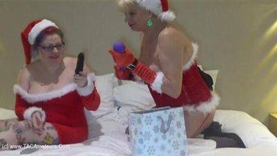 Mother Xmas Dimonty & MollieFoxxx Celebrate Pt2 - Dimonty - hclips.com - Britain