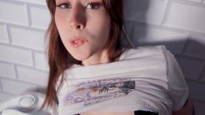 The Plumber Came To Fix The Faucet, But It Turned Out That The Landlady Was Leaking Between The Legs - Beautiful Girls - hclips.com