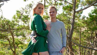 Big Booty Belgian Babe Mel Melicious Fucks Hard in Outdoor Doggy Style - HD Porn - xxxfiles.com - Belgium