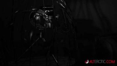 Darenzia Teases in a Black Latex Corset - AltErotic - hotmovs.com