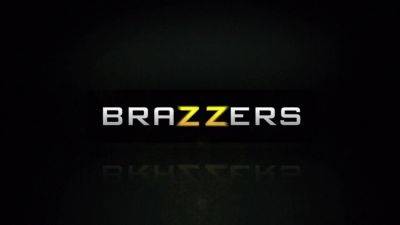 Jessica Jaymes - Keiran Lee - To Live And Fuck In L.A. Part 2 With Johnny Sins, Kirsten Price, Keiran Lee, Jessica Jaymes - Brazzers - hotmovs.com