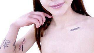 New European Girl Hope to Find Job in US - ah-me.com - Usa