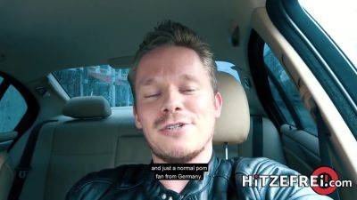 Max Maynard meets mysterious Sidney Dark - Hitzefrei - hotmovs.com