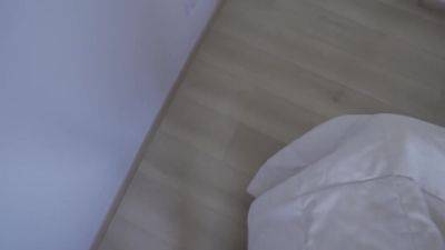 I Mistook My Girlfriend For Her Fake Twin She Has A Great Ass! - hotmovs.com - Argentina