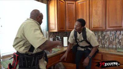 Eh miss, are you wearing a butt plug? - hotmovs.com