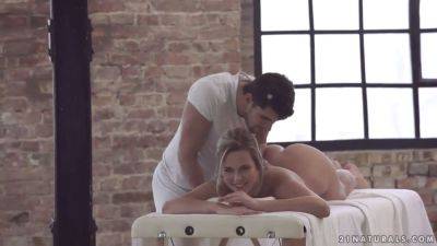 Sensual anal sex after massage with Nikki Dream - sexu.com