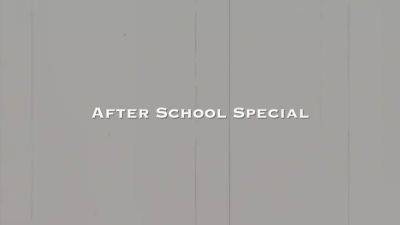 Blonde Gal Niki Snow Only Wants Big Dicks And Not Homework - hotmovs.com