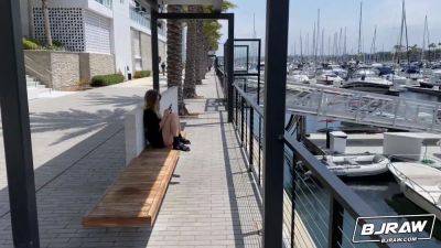 Bjraw Taylor Blake takes a face total - sexu.com