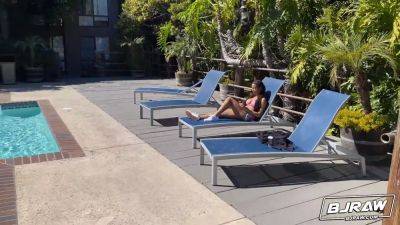 Bjraw covering Kira Noir in sperm - sexu.com