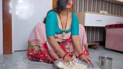 Indian Stepmom Gives Hard Blowjob & Takes Facial Cumshot from Young Stepson After Breakup - Hindi Audio - porntry.com - India