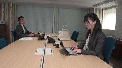 0008680_脚フェチ 美脚 黒ストなどが含まれている - hclips.com - Japan