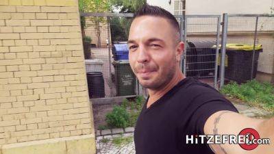 The perfect date for Andy, the Berlin Banger - Hitzefrei - hotmovs.com