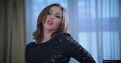 Juicy ukrainian cougar Mia Brown - sexu.com - Ukraine