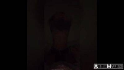 Abbie Maley - Abbie Maley: Nighttime Masturbation Before Bed - hotmovs.com