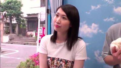 250624エロ奥様にちんちん見せてズコバコj2 - hclips.com