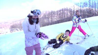 326eva-124 顔中白濁まみれになるほど大量のザーメン - senzuri.tube