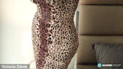 Victoria Zdrok: Beauty & Brains - hotmovs.com