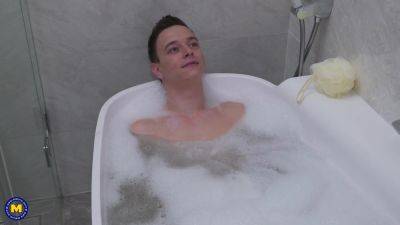 Anal Craving Julia Pink Loves To Share A Bath With Her Nephew - MatureNl - hotmovs.com - Germany