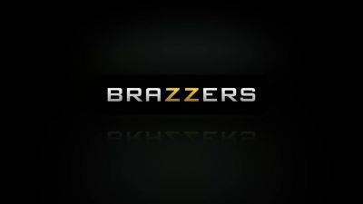 The Intern's Hands-On Training With Brooklyn Chase, Danny D - Brazzers - hotmovs.com