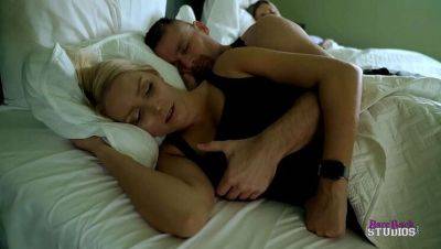 Vanessa Cage - Luke Longly - Blonde StepDaughter Vanessa Cage Fucks in Bed with StepDad - Threesome & Facial - porntry.com