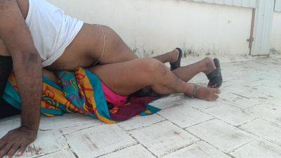 Unmarried Men Fucking Married Women In Terrace - desi-porntube.com - India