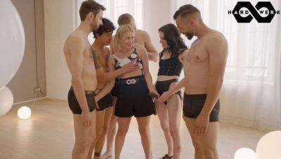 Lindsey Cruz - Lindsey Cruz Takes Two Cocks - Blonde DP Threesome & Rimjob - veryfreeporn.com