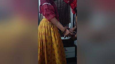 Tharki Stepfather-in-law Gave Video To His Stepdaughter-in-law From Behind - desi-porntube.com - India