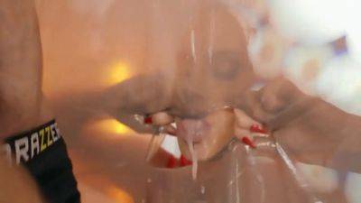 Lexi Luna - Charming cougar Lexi Luna keeps company to her son's buddy with a great hardcore while he waits - brazzers - sexu.com