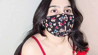 Hot Pakistani Teen 18yo College GF Fucks Hard - Desi Homemade Sex with Clear Urdu Moans - veryfreeporn.com - India - Pakistan