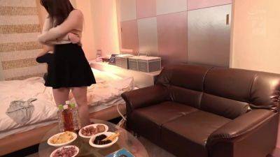 06184 Picking up amateurs - senzuri.tube