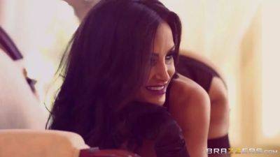 Big titty blone (Jacky Joy) gets bangs before her bathtub - brazzers - sexu.com