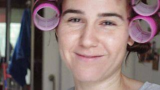 She didn’t know what the guide was going to do to her. - ah-me.com