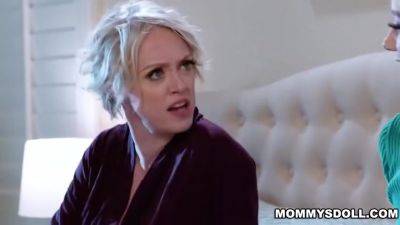 Stepmom Mistakes Her Stepdaughter For Her Hubby With Dee Williams, River Lynn And At Night - hotmovs.com