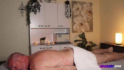 Intuitive Touch And Soothing Blowjob With Thea Summers - hotmovs.com