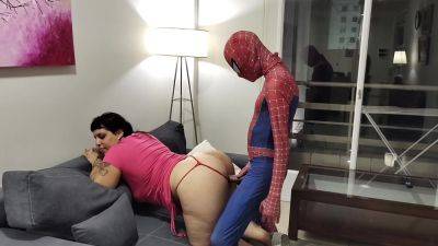 Sexo Duro And Spider Man - Rescata A Una Chica Y Termina Consolando Con - hclips.com