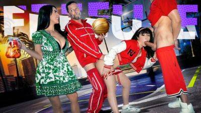 Jack Vegas - Lily Lane - Pixie Smalls Teases Stepdad & Stepbrother Before Wild Family Orgy - Hardcore 4K Porn - veryfreeporn.com