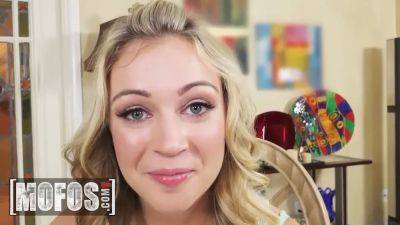 Zoey Taylor - Alana Cruise - Mofos - Zoey Taylor fucks her boyfriend and his step-mom Alana Cruise before exchanging his jizz - sexu.com