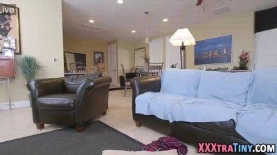 Teen call girl gets facial cumshot - sexu.com