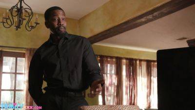 FAMILYXXX - Stepsister Wants a Different Kinda Present For Xmas From Her Black StepBrother - sexu.com