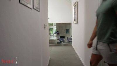 Rylee Blake gets a massage along with happy ending from boyfriend's son - sexu.com