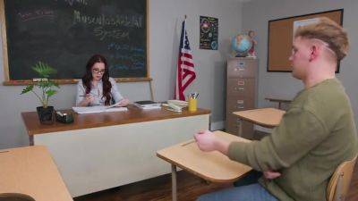 Jessica Ryan - Professor Jessica Ryan is feeling naughty and wants to be pleasured in class - hotmovs.com - Usa