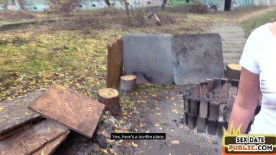 Horny bigass cougar pussysmashed outdoor - txxx.com