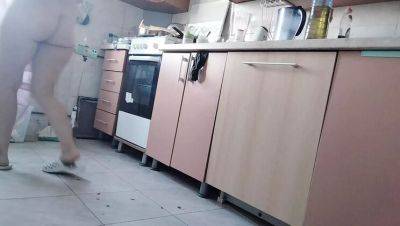 Hairy Brunette MILF Mirsur Cooking Naked - Big Ass & Tits in Kitchen Fingering - veryfreeporn.com