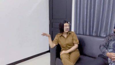 Hot Indonesian Teacher Fucks Principal for Promotion - Big Ass Cheating Wife in Office - veryfreeporn.com - Indonesia