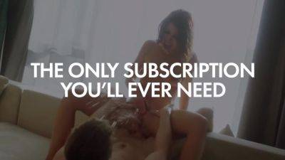 VIXENPLUS Stunning Blonde Amber Has Intense Passionate Goodbye Sex - hotmovs.com